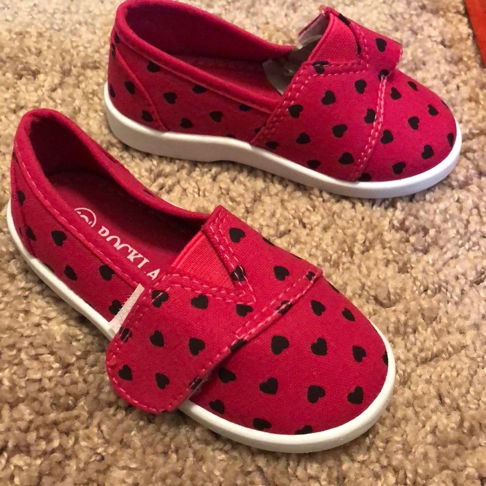 Girls Heart Slip-On Sneakers